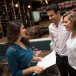 Recepcionista para Local Gastronómico – CUALQUIER GÉNERO Y EDAD